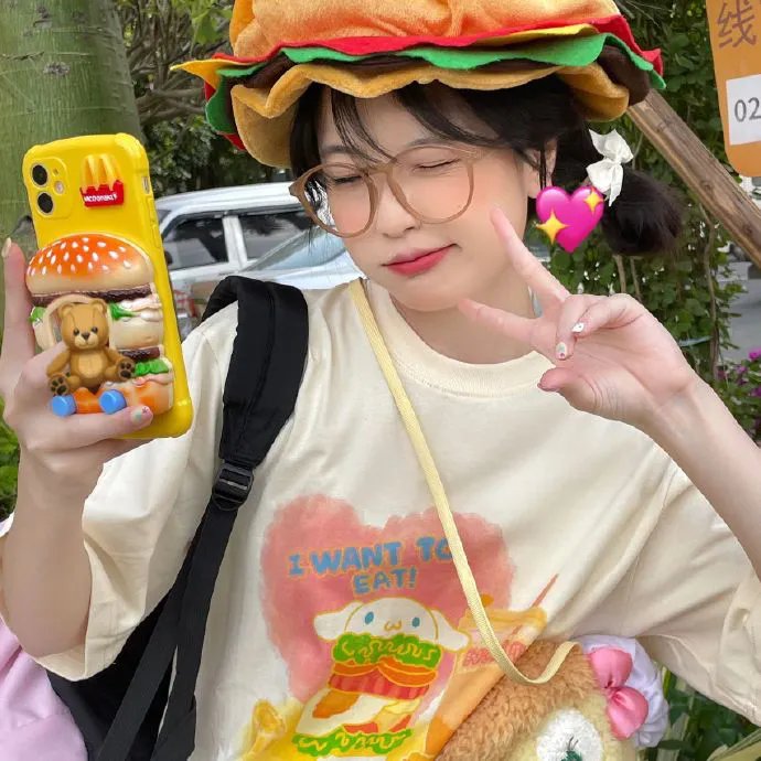 少女洛荷